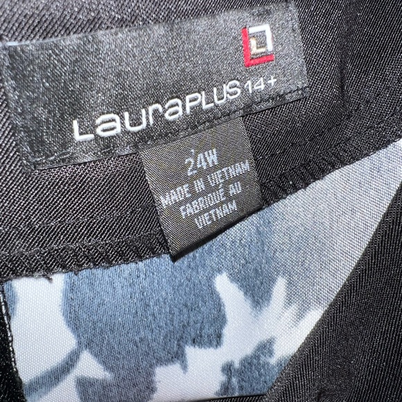 Yellow Floral Dress from Laura - Picture 2 of 2